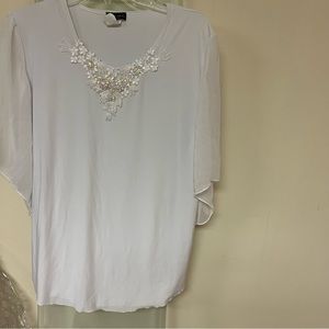 Beautiful top for women, sheer fashion 3/4 sleeves, embellished, fancy, light.